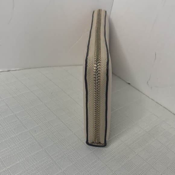 Cole Haan  Zip Around Continental Wallet - Picture 4 of 9